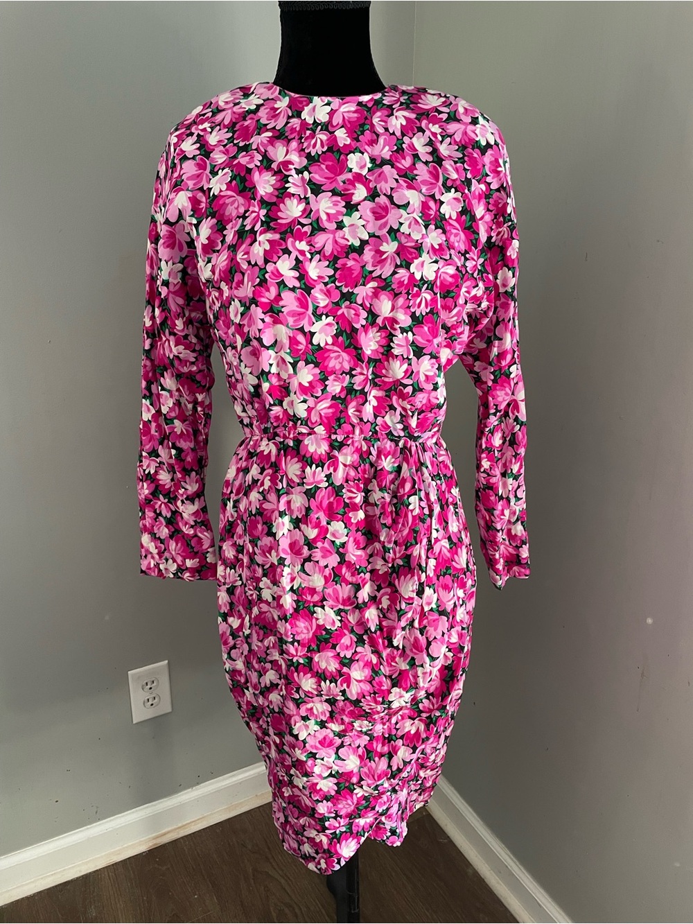 Vintage Fe Zandi  Neiman Marcus Pink Silk Floral Long-Sleeve Dress